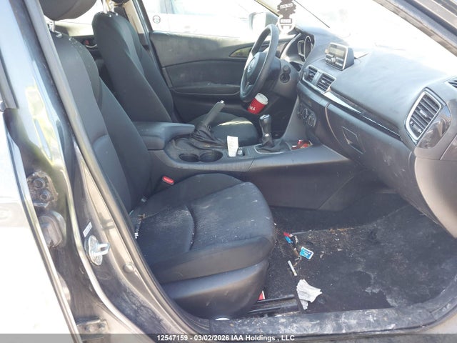 3MZBM1K75FM188370 Mazda 3 SPORT