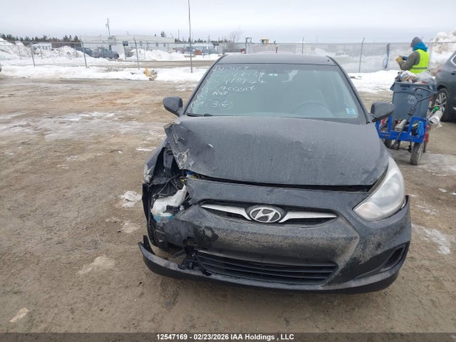 KMHCT4AE0EU718147 Hyundai Accent Gls/gs