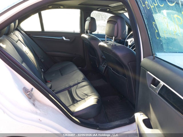 Mercedes-Benz C 300 4matic 2014 WDDGF8AB2EA948483 Image 8