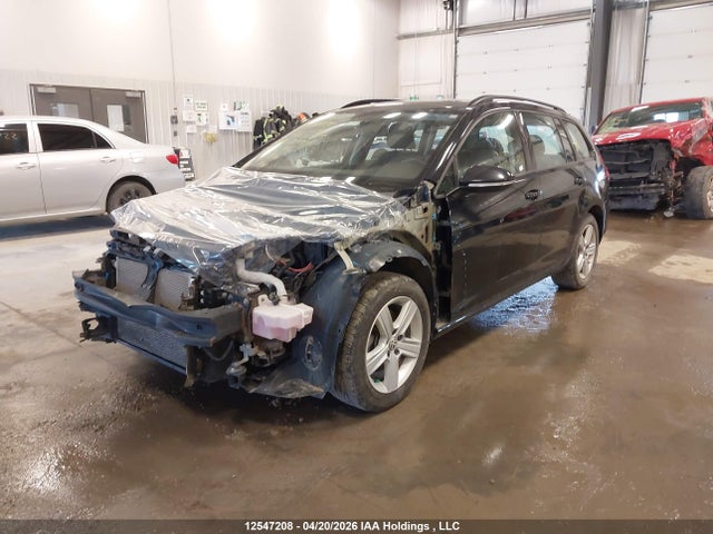 3VW117AU3JM765386 Volkswagen Golf Sportwagen S
