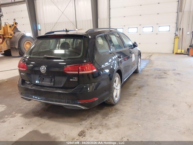 3VW117AU3JM765386 Volkswagen Golf Sportwagen S