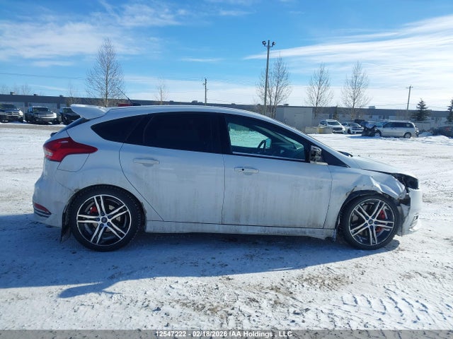 1FADP3L9XHL293320 Ford Focus St St