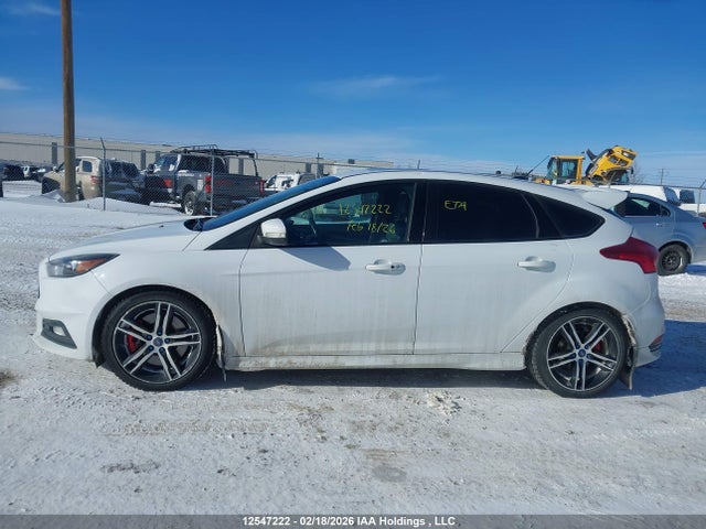 1FADP3L9XHL293320 Ford Focus St St