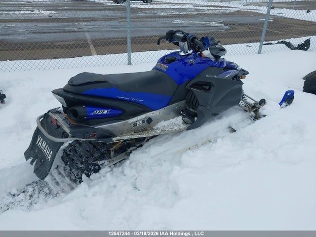 12547244 :رقم المزاد ، JYE8HG003BA001543 vin ، 2011 Yamaha  مزاد بيع