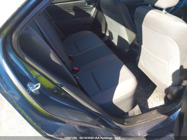 2T1BURHE8JC109489 Toyota COROLLA LE