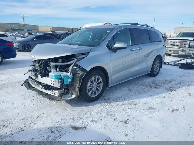 12547268 :رقم المزاد ، 5TDGRKEC3SS277616 vin ، 2025 Toyota Sienna Xle 8-passenger مزاد بيع