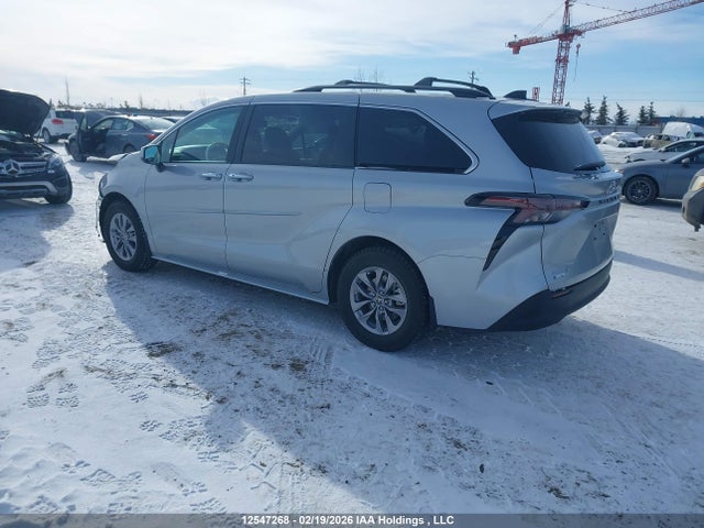 12547268 :رقم المزاد ، 5TDGRKEC3SS277616 vin ، 2025 Toyota Sienna Xle 8-passenger مزاد بيع