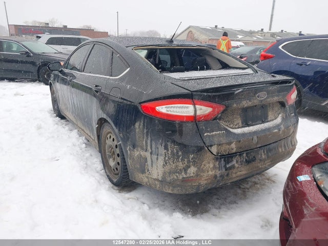 1FA6P0H72F5119385 Ford FUSION SE