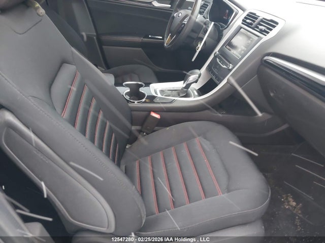 1FA6P0H72F5119385 Ford FUSION SE