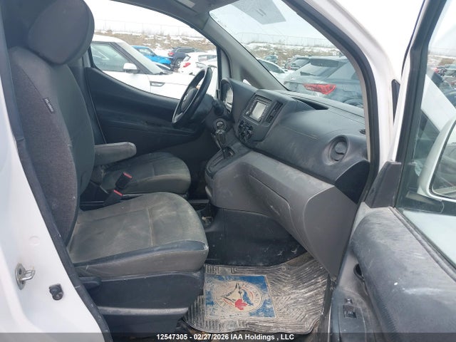 3N6CM0KN8FK690735 Nissan Nv200 S/sv