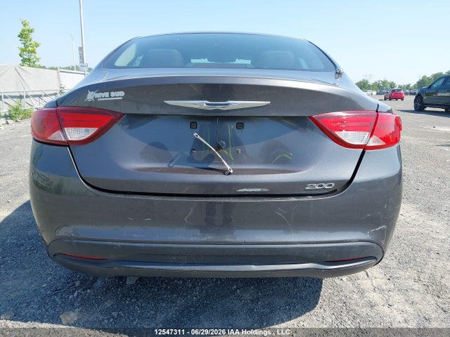 12547311 :رقم المزاد ، 1C3CCCFB2FN682457 vin ، 2015 Chrysler 200 Lx مزاد بيع