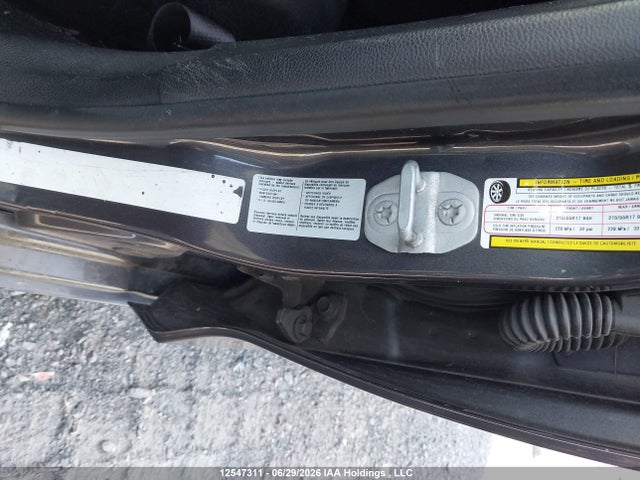 12547311 :رقم المزاد ، 1C3CCCFB2FN682457 vin ، 2015 Chrysler 200 Lx مزاد بيع