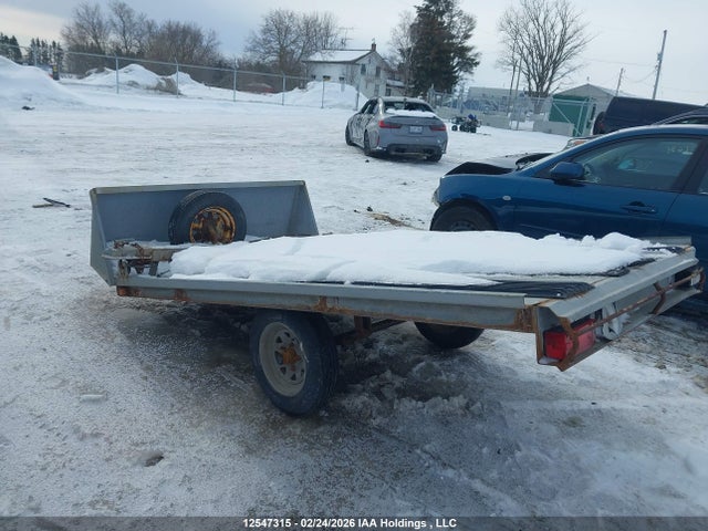 Rainbow Trailer 2014 2R9111117E1023006 Image 3