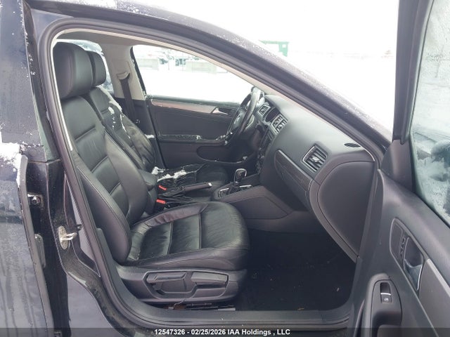 3VWL07AJ8FM321283 Volkswagen JETTA SEL