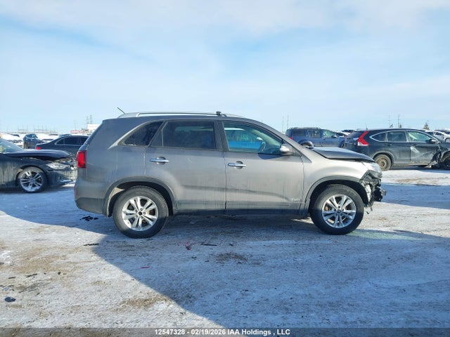 KIA Sorento Lx V6 2015 5XYKTDA78FG587912 Image 14
