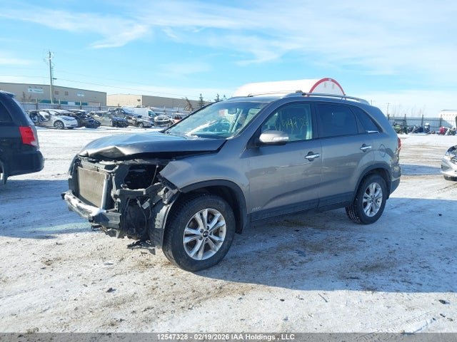 KIA Sorento Lx V6 2015 5XYKTDA78FG587912 Image 2