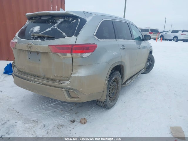 2017 Toyota Highlander Limited/ltd Platinum მანქანა იყიდება აუქციონზე, vin: 5TDDZRFH2HS440755, აუქციონის ნომერი: 12547335