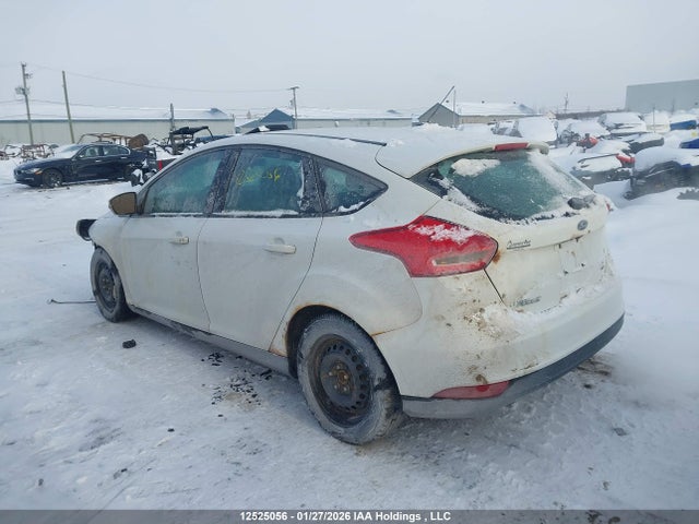 1FADP3K29HL300956 Ford FOCUS SE