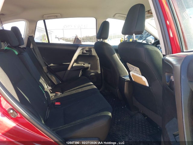 12547390 :رقم المزاد ، 2T3BFREV5FW239709 vin ، 2015 Toyota Rav4 Le مزاد بيع