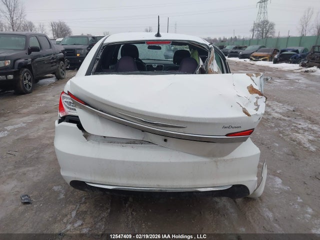 2013 Chrysler 200 Touring მანქანა იყიდება აუქციონზე, vin: 1C3CCBBB1DN691986, აუქციონის ნომერი: 12547409
