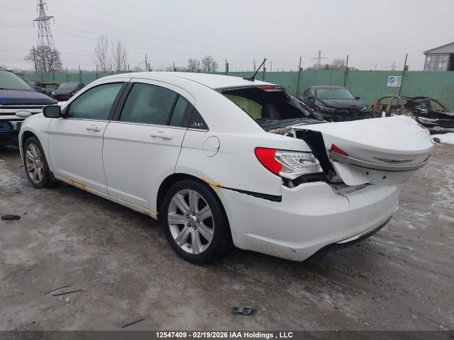 2013 Chrysler 200 Touring მანქანა იყიდება აუქციონზე, vin: 1C3CCBBB1DN691986, აუქციონის ნომერი: 12547409