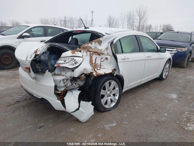 2013 Chrysler 200 Touring მანქანა იყიდება აუქციონზე, vin: 1C3CCBBB1DN691986, აუქციონის ნომერი: 12547409