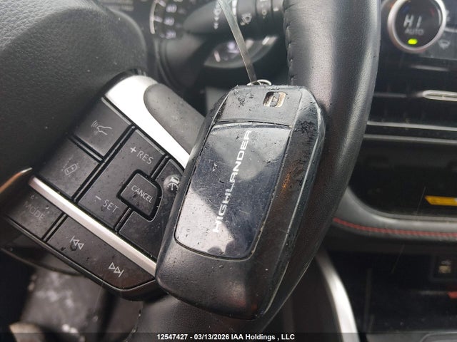 5TDKDRBH8RS573601 Toyota Highlander Xse