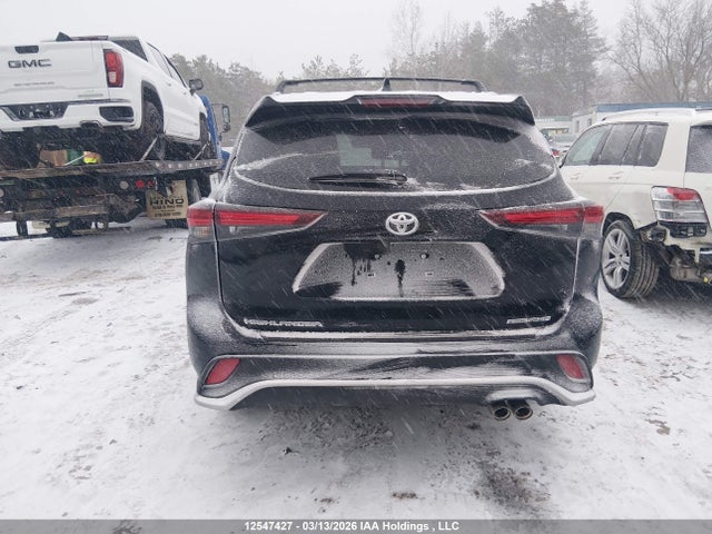 5TDKDRBH8RS573601 Toyota Highlander Xse