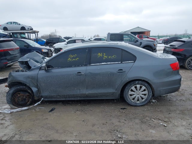 3VWDL7AJ3EM266428 Volkswagen Jetta