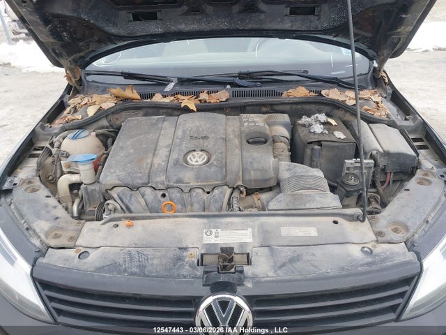 12547443 :رقم المزاد ، 3VWBX7AJ6DM435965 vin ، 2013 Volkswagen Jetta Se مزاد بيع