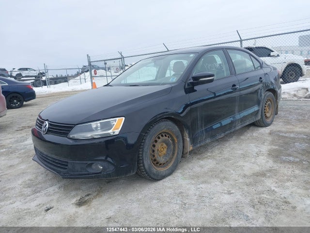 12547443 :رقم المزاد ، 3VWBX7AJ6DM435965 vin ، 2013 Volkswagen Jetta Se مزاد بيع