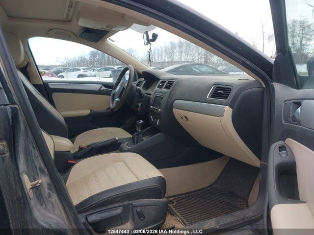12547443 :رقم المزاد ، 3VWBX7AJ6DM435965 vin ، 2013 Volkswagen Jetta Se مزاد بيع