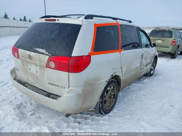 2006 Toyota Sienna Xle V6 მანქანა იყიდება აუქციონზე, vin: 5TDZA22C46S429400, აუქციონის ნომერი: 12547454