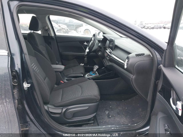 KNAF55AC1M5126892 KIA Forte5 Ex