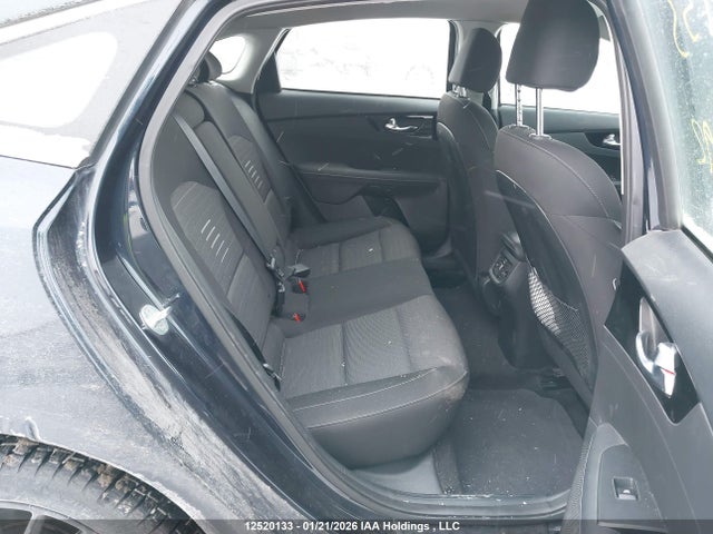 KNAF55AC1M5126892 KIA Forte5 Ex