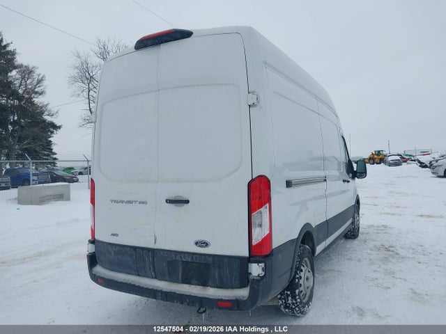 1FTBR2X87NKA33448 Ford Transit T-250