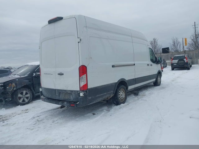 1FTBR3U80NKA25945 Ford Transit T-250