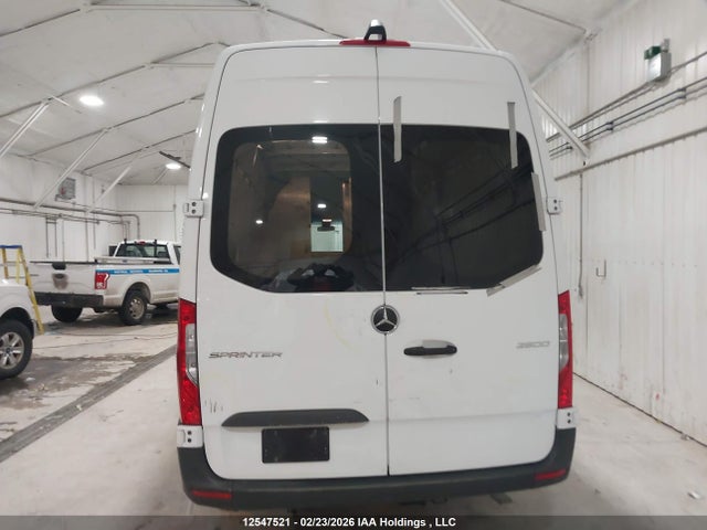 W1W4DCHY6NP448103 Mercedes-Benz Sprinter 2500