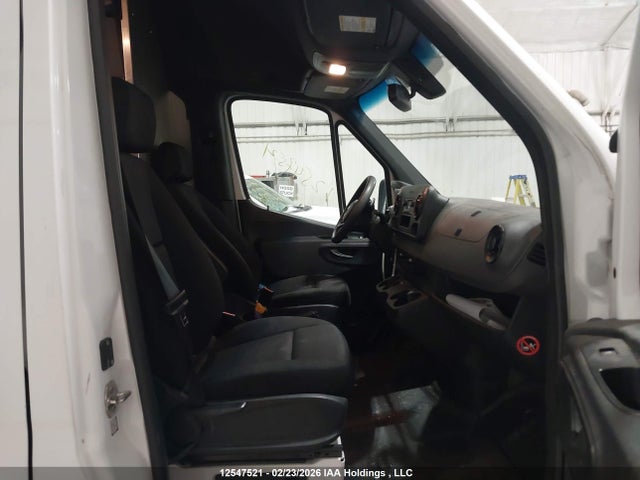 W1W4DCHY6NP448103 Mercedes-Benz Sprinter 2500