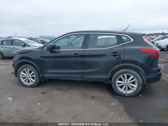 JN1BJ1CR3JW283176 Nissan Qashqai S/sl/sv