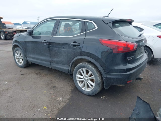 JN1BJ1CR3JW283176 Nissan Qashqai S/sl/sv