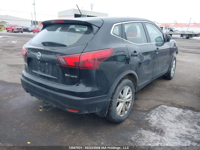 JN1BJ1CR3JW283176 Nissan Qashqai S/sl/sv