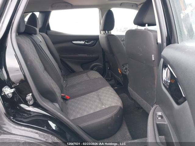 JN1BJ1CR3JW283176 Nissan Qashqai S/sl/sv