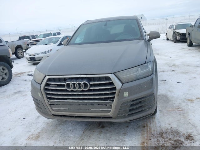 WA1WAAF75JD016586 Audi Q7 3.0t Technik