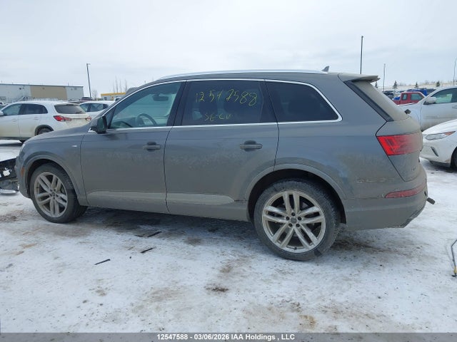 WA1WAAF75JD016586 Audi Q7 3.0t Technik