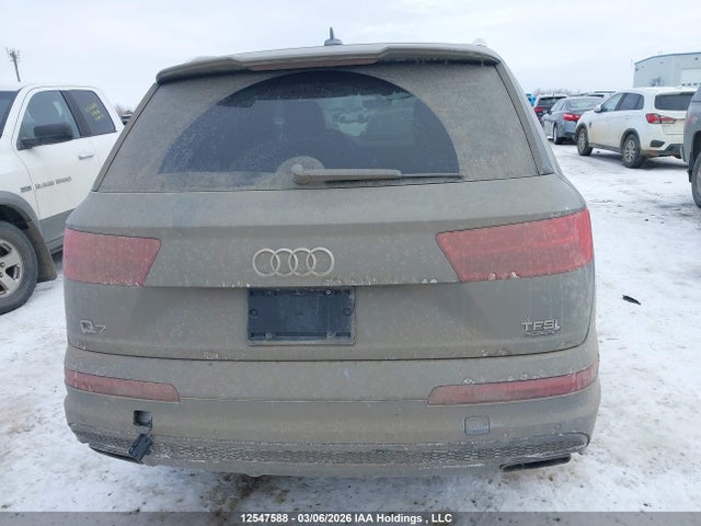WA1WAAF75JD016586 Audi Q7 3.0t Technik