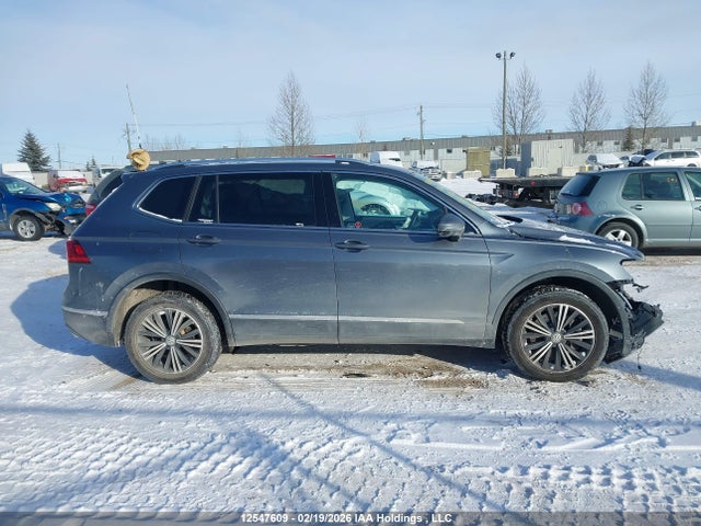 3VV4B7AX2MM143942 Volkswagen Tiguan Sel Premium R-line