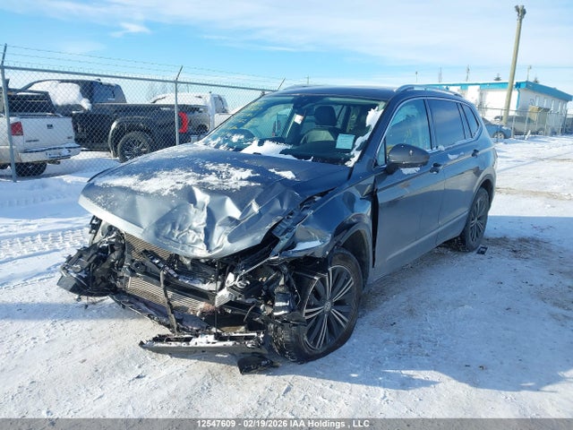 3VV4B7AX2MM143942 Volkswagen Tiguan Sel Premium R-line