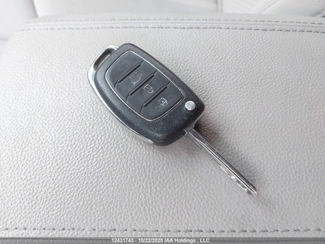 5NPE24AF9FH249144 Hyundai SONATA SE