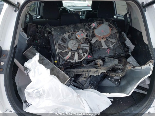 JTMRJREVXGD002080 Toyota RAV4